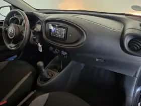 Toyota Aygo (2022) thumbnail 13