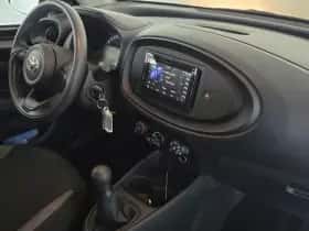 Toyota Aygo (2022) thumbnail 4