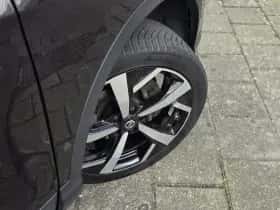 Nissan Qashqai (2017) thumbnail 14