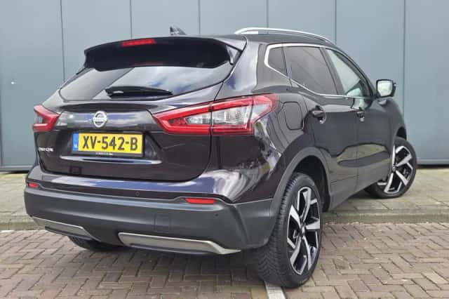 Nissan Qashqai (2017) thumbnail 5