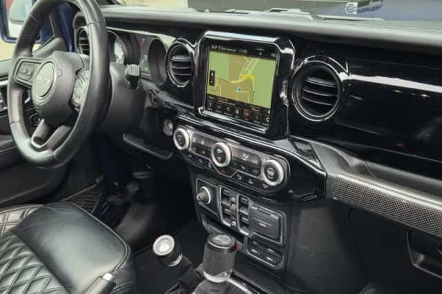 Jeep Wrangler (2019) thumbnail 2