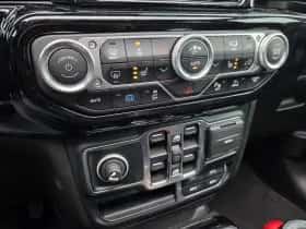 Jeep Wrangler (2019) thumbnail 10