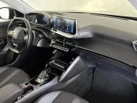 Peugeot 2008 (2019) thumbnail 13