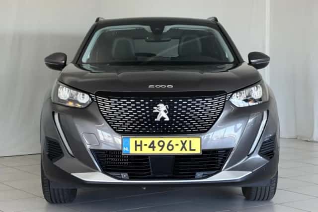 Peugeot 2008 (2019) thumbnail 3