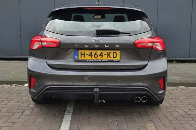 Ford Focus (2018) thumbnail 5