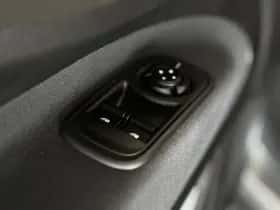 Fiat 500C (2015) thumbnail 23