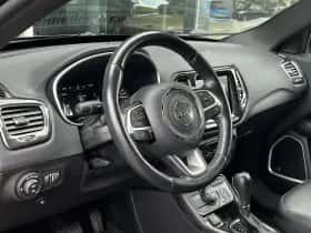 Jeep Compass (2017) thumbnail 12