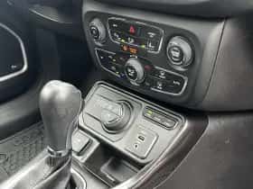 Jeep Compass (2017) thumbnail 22