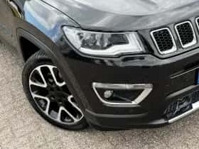 Jeep Compass (2017) thumbnail 23