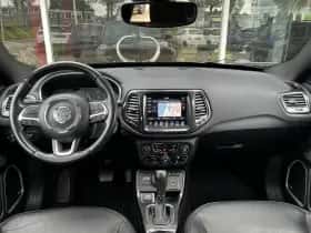 Jeep Compass (2017) thumbnail 4
