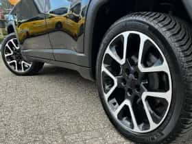 Jeep Compass (2017) thumbnail 32