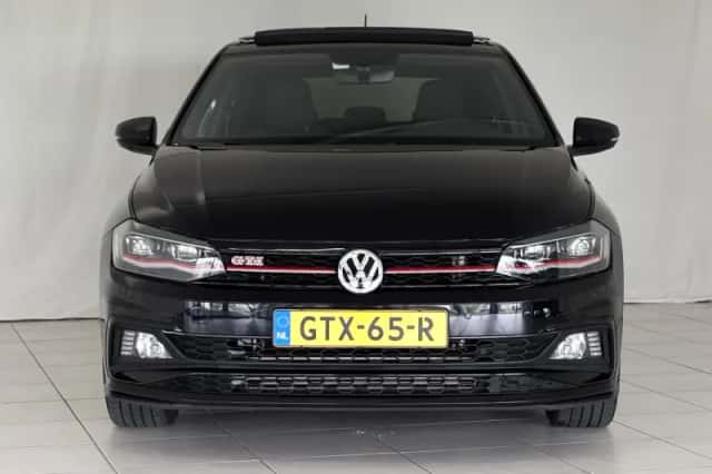 Volkswagen Polo (2017) thumbnail 3
