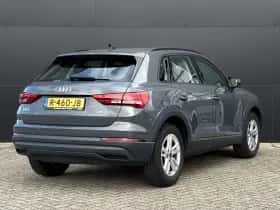 Audi Q3 (2018) thumbnail 3