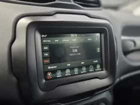 Jeep Renegade (2018) thumbnail 14