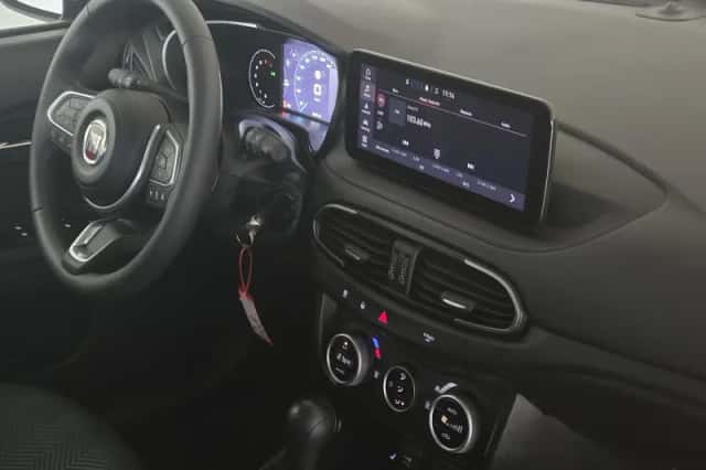 Fiat Tipo (2022) thumbnail 2