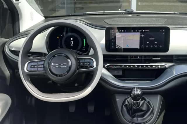Fiat 500C (2015) thumbnail 2