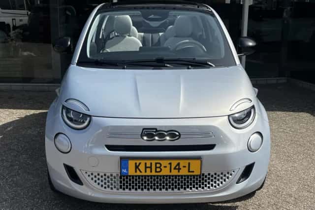 Fiat 500C (2015) thumbnail 3
