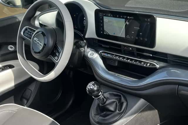 Fiat 500C (2015) thumbnail 4