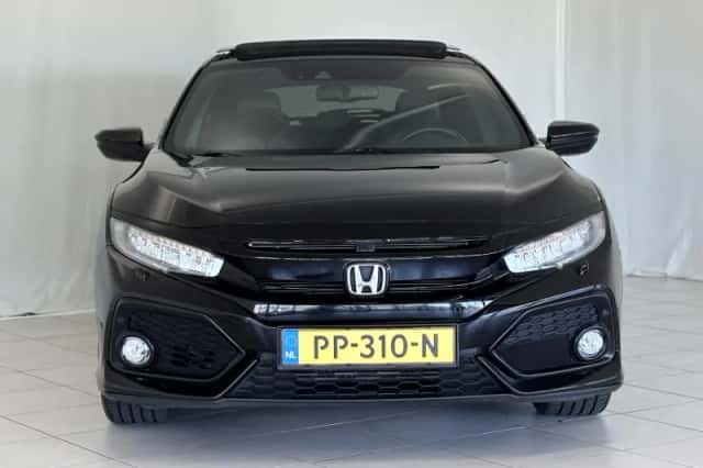Honda Civic (2017) thumbnail 4