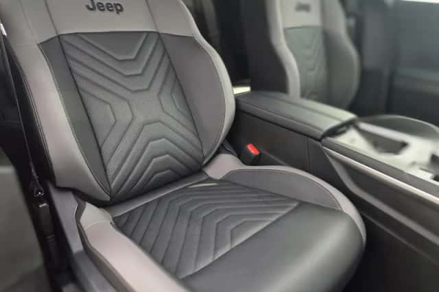 Jeep Compass (2025) thumbnail 6