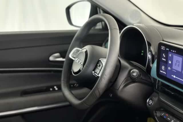 Fiat 600e (2023) thumbnail 3