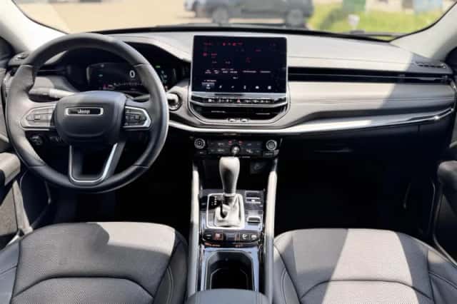 Jeep Compass (2017) thumbnail 5