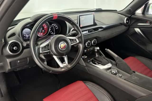 Abarth 124 Spider (2016) thumbnail 5