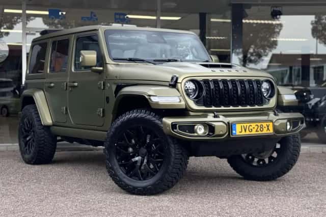 Jeep Wrangler (2019) thumbnail 3