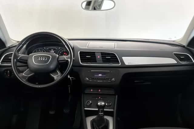Audi Q3 (2011) thumbnail 5