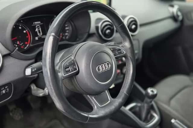 Audi A1 (2015) thumbnail 5