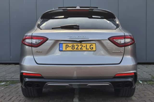 Maserati Levante (2016) thumbnail 5