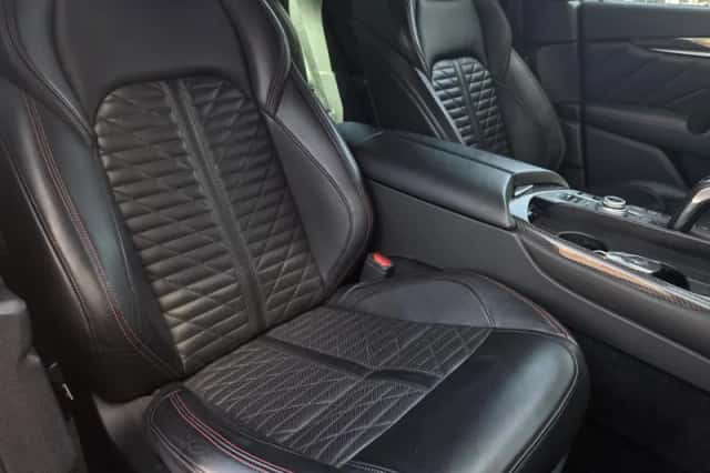 Maserati Levante (2016) thumbnail 6