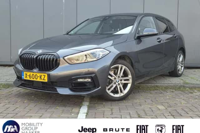 BMW 1-Serie (2019) thumbnail 1