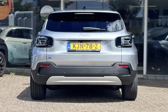 Jeep Avenger (2022) thumbnail 3