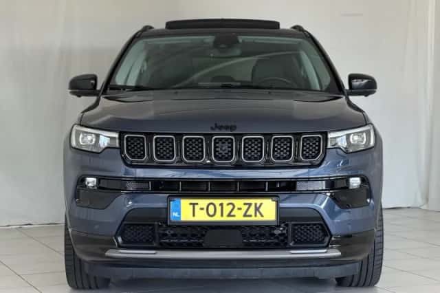 Jeep Compass (2017) thumbnail 4