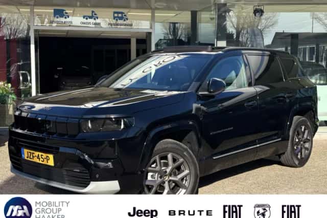 Jeep Compass (2025) thumbnail 1
