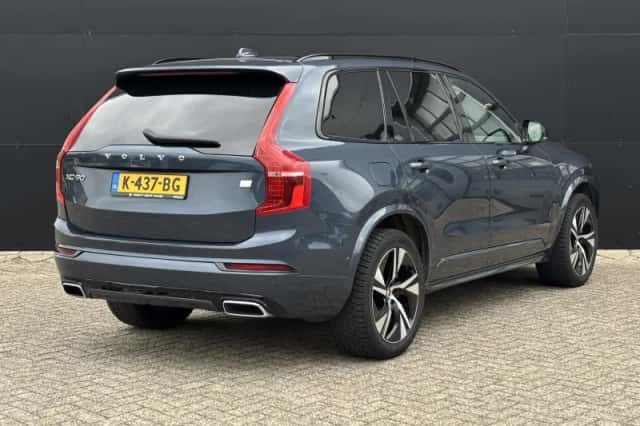 Volvo XC90 (2019) thumbnail 2