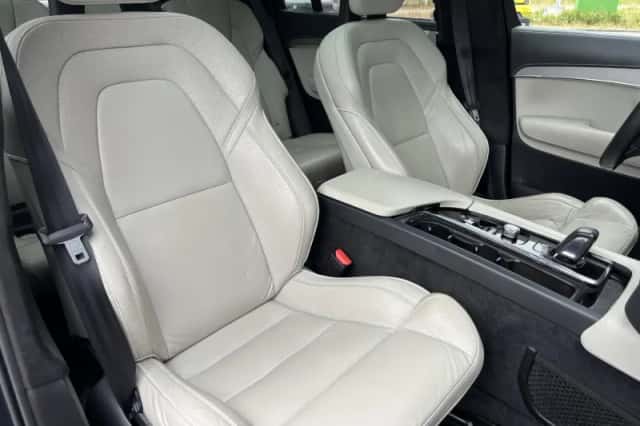 Volvo XC90 (2019) thumbnail 4