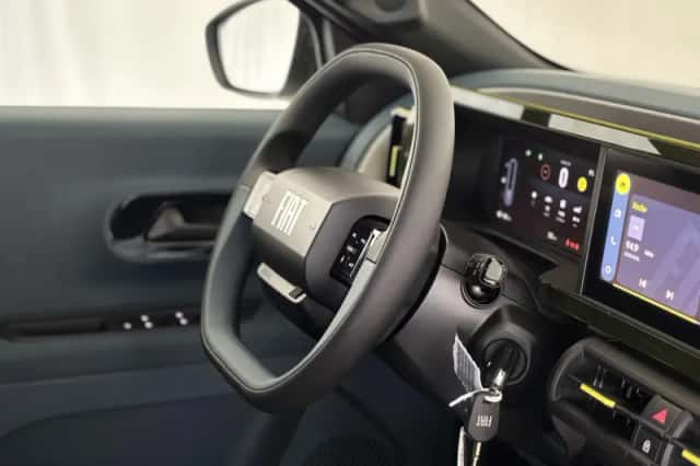 Fiat Grande Panda (2024) thumbnail 3