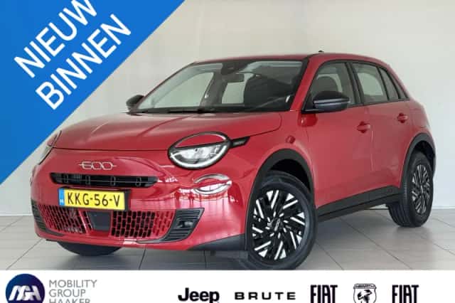 Fiat 600 (2024) thumbnail 1