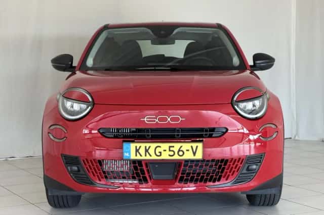 Fiat 600 (2024) thumbnail 4