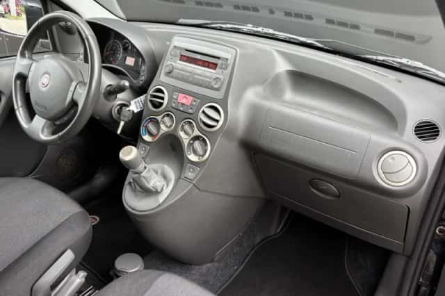 Fiat Panda (2003) thumbnail 3