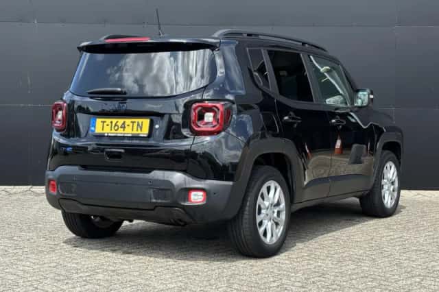 Jeep Renegade (2018) thumbnail 3