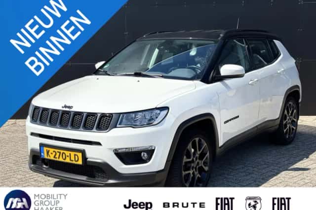 Jeep Compass (2017) thumbnail 1