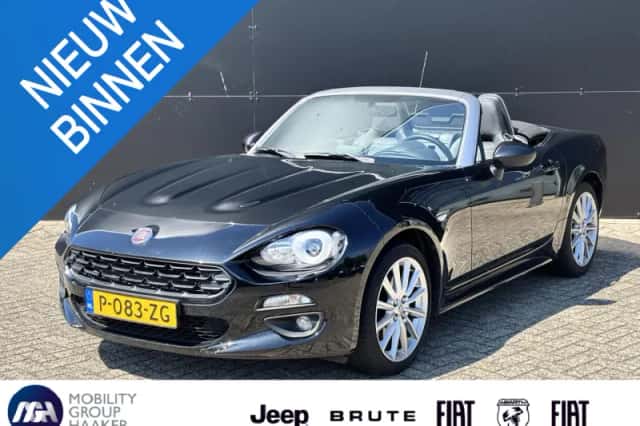 Fiat 124 Spider (2016) thumbnail 1