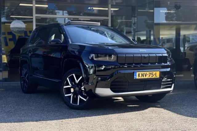 Jeep Compass (2025) thumbnail 3