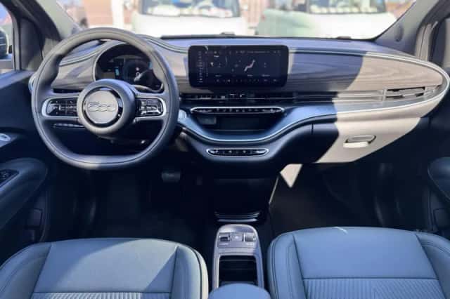 Fiat 500 (2025) thumbnail 4