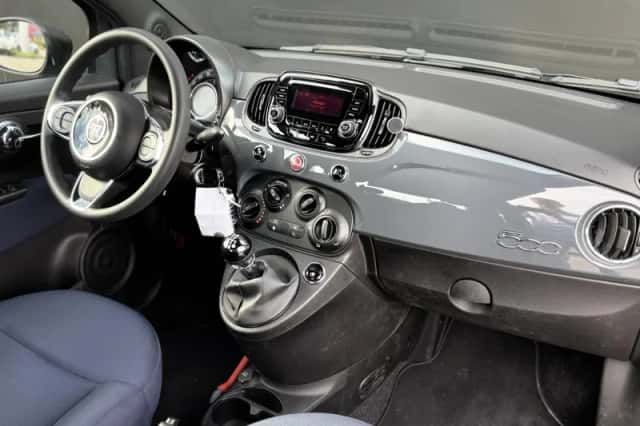 Fiat 500 (2021) thumbnail 4