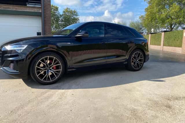 Audi Q8 (2020) thumbnail 4