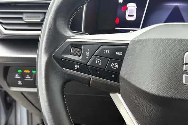 SEAT Leon (2022) thumbnail 6
